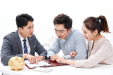 理财顾问(理财顾问业务的第一步是)