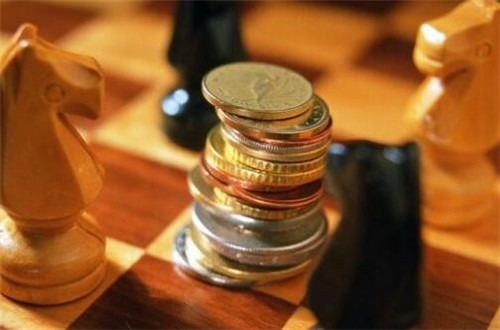 通货膨胀下如何理财(通货膨胀买什么理财产品)